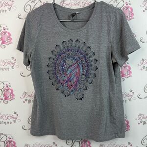 Sarsara T-shirt paisley design Heather Gray Tee with Vibrant Peacock Design